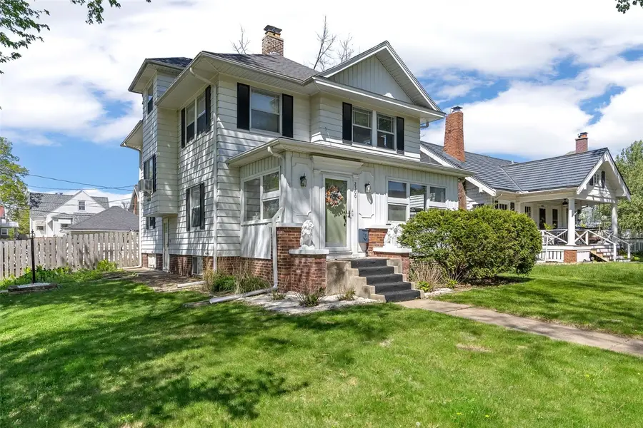 2300 4th Avenue Se, Cedar Rapids, IA 52403 - #2