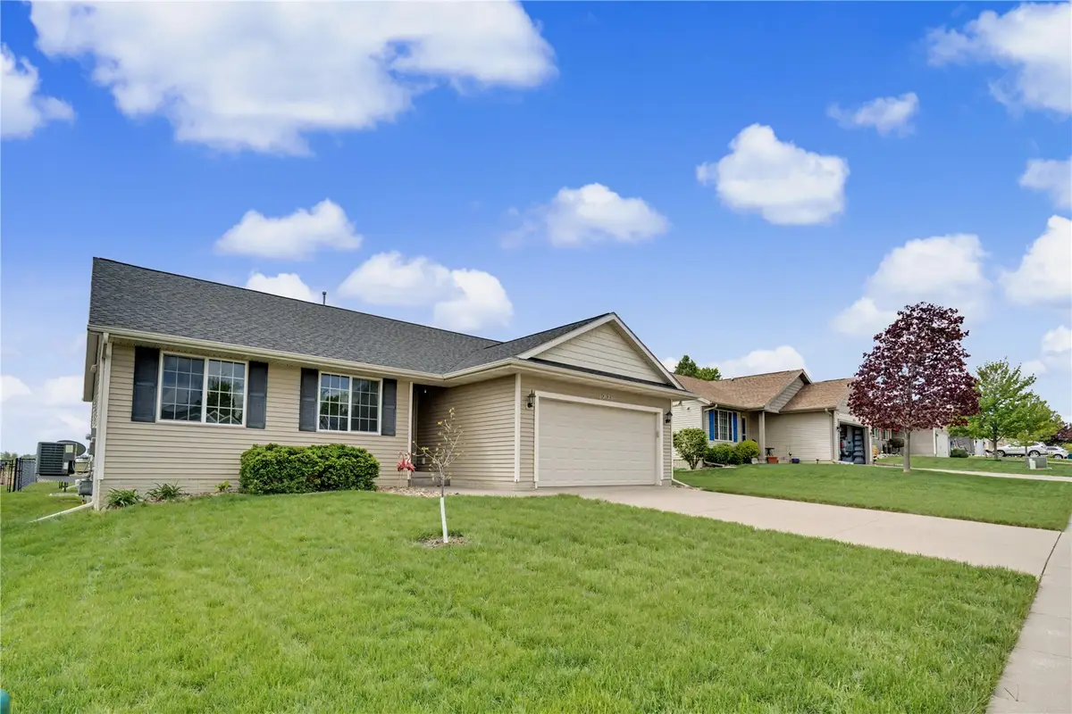 1221 Prairie Rose Drive Sw, Cedar Rapids, IA 52404 - #1