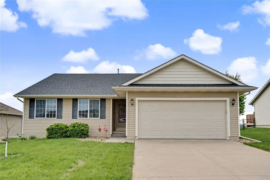 1221 Prairie Rose Drive Sw, Cedar Rapids, IA 52404 - #2