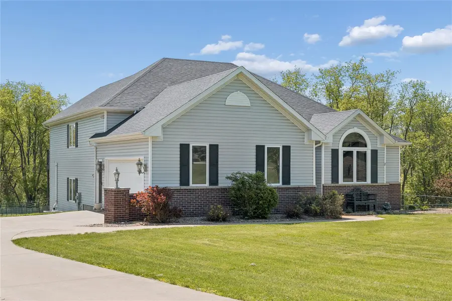 3313 Cedar Hill Drive Ne, Solon, IA 52333 - #2
