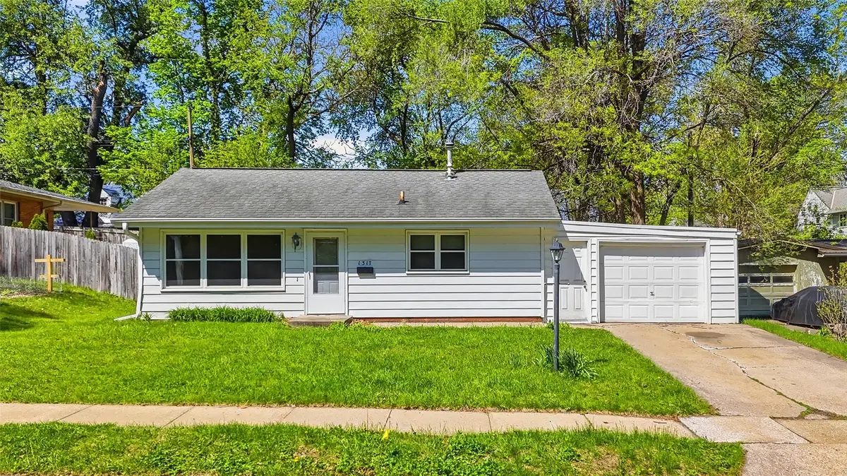 1317 Franklin Street, Iowa City, IA 52240 - #1