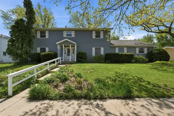 3051 28th Avenue, Marion, IA 52302