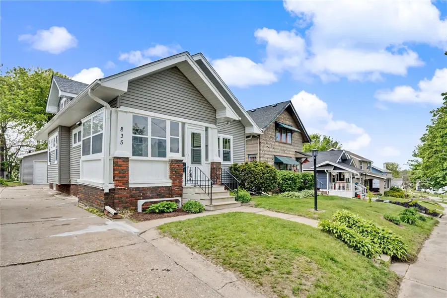 835 18th Street Se, Cedar Rapids, IA 52403 - #2
