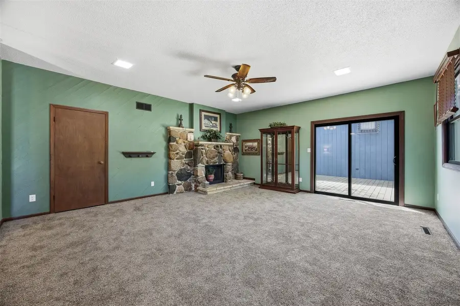 6401 Hickory Boulevard Se, Cedar Rapids, IA 52403 - #3