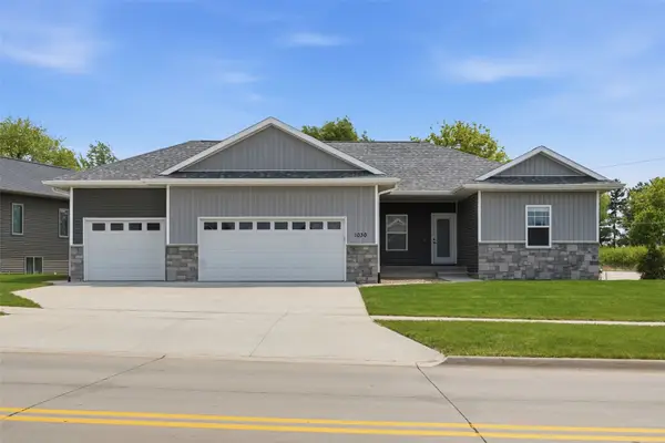 1030 Pheasant Lane, North Liberty, IA 52317