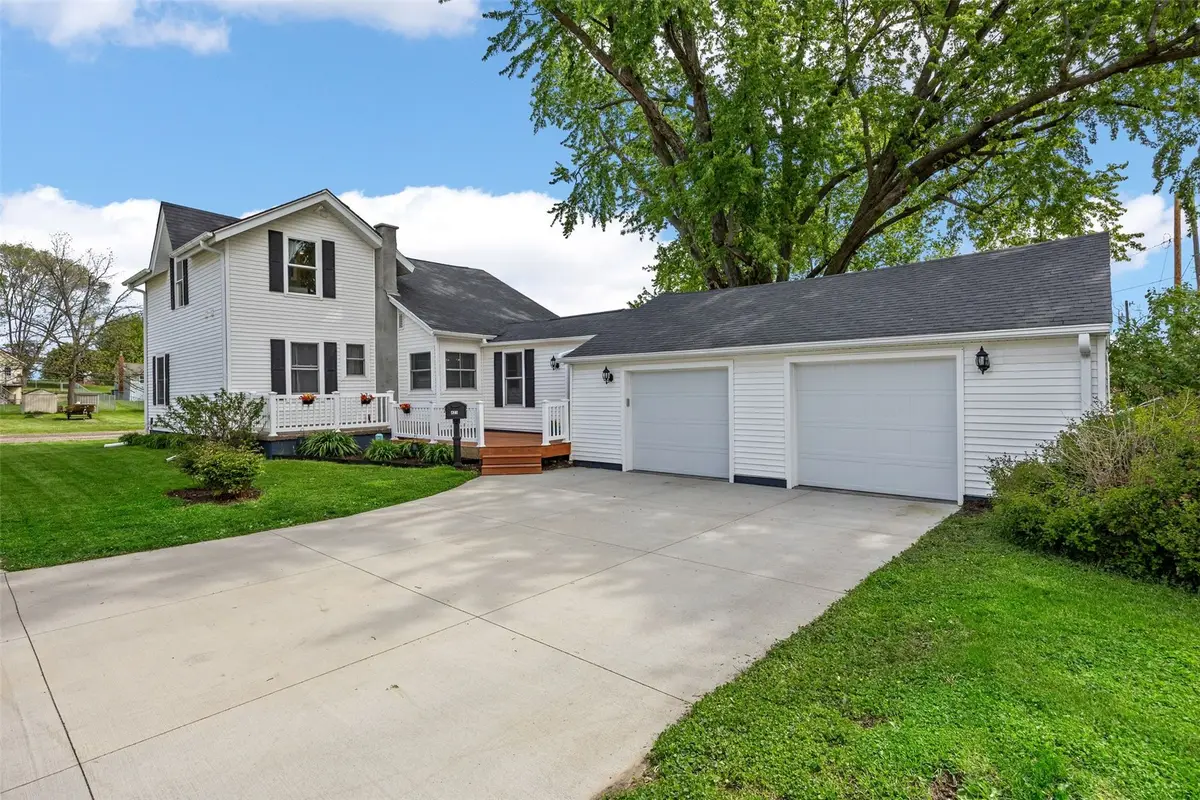 421 W 5th Street, Monticello, IA 52310 - #1