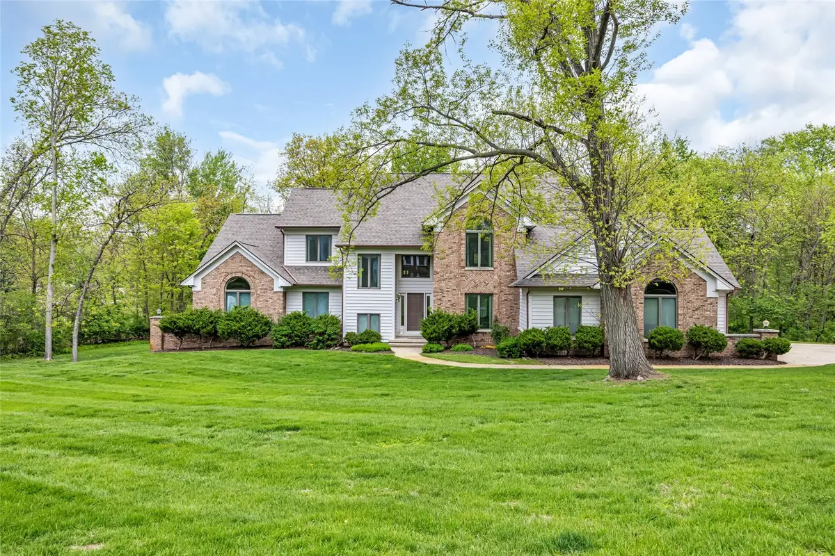 4850 Autumn Drive Ne, Cedar Rapids, IA 52411 - #1