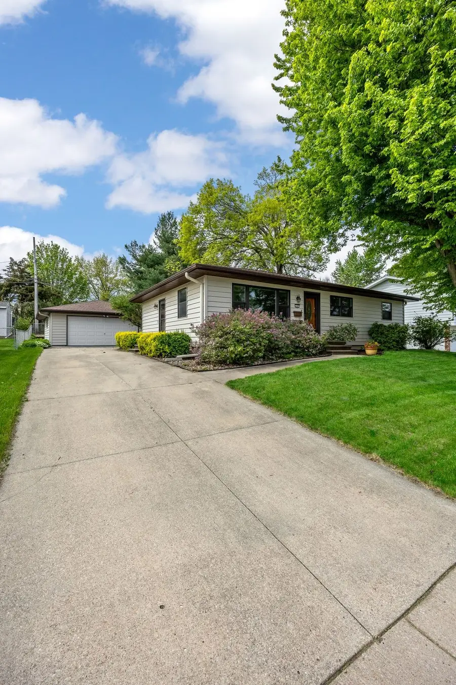 1805 Brockman Avenue, Marion, IA 52302 - #2