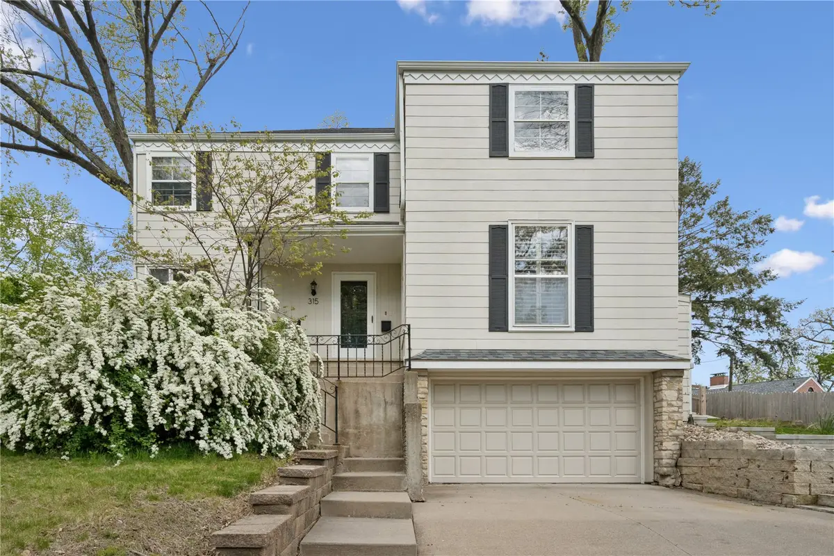 315 Linden Terrace Se, Cedar Rapids, IA 52403 - #1