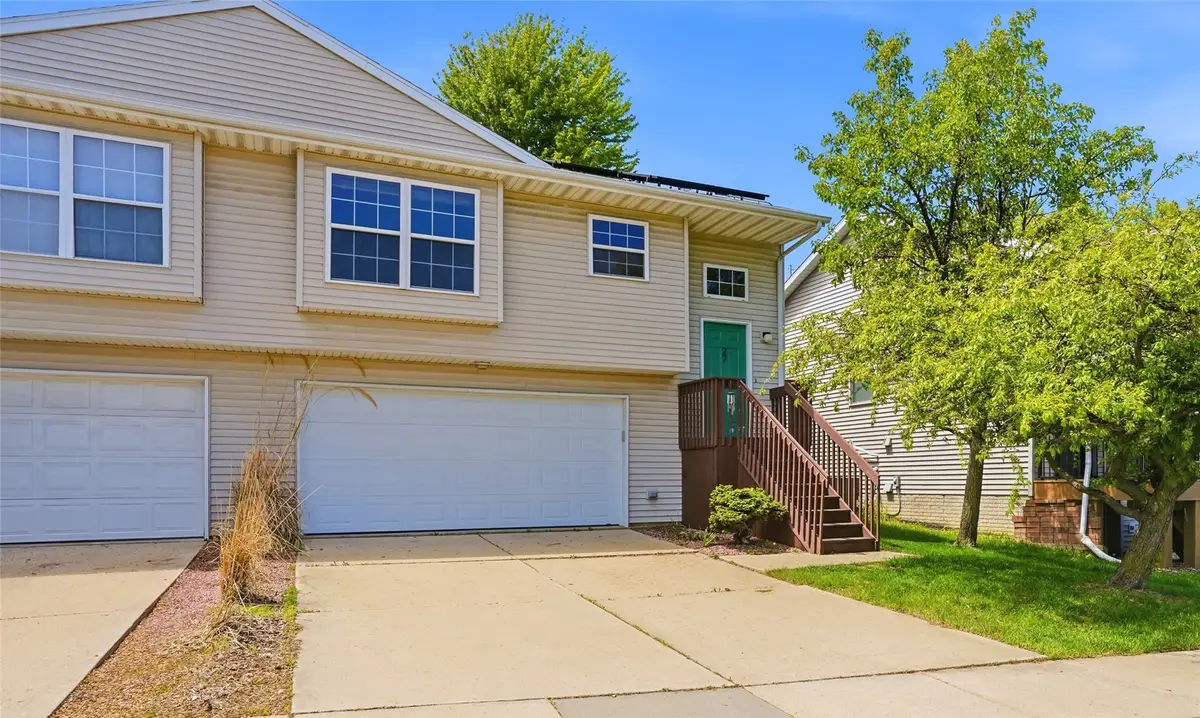 27 Jema Court, Iowa City, IA 52246 - #1