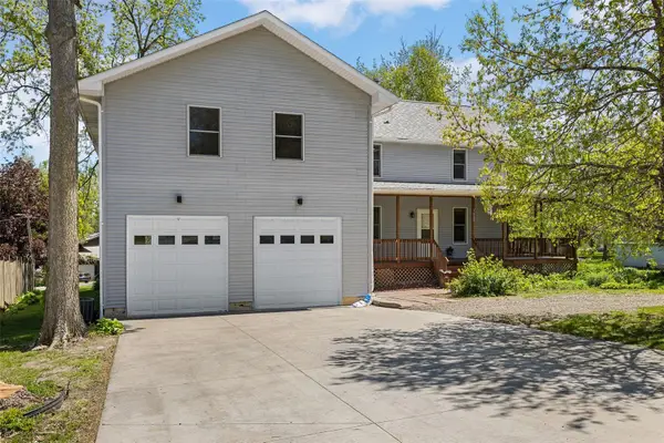 1828 NE Shady Ln, North Liberty, IA 52317