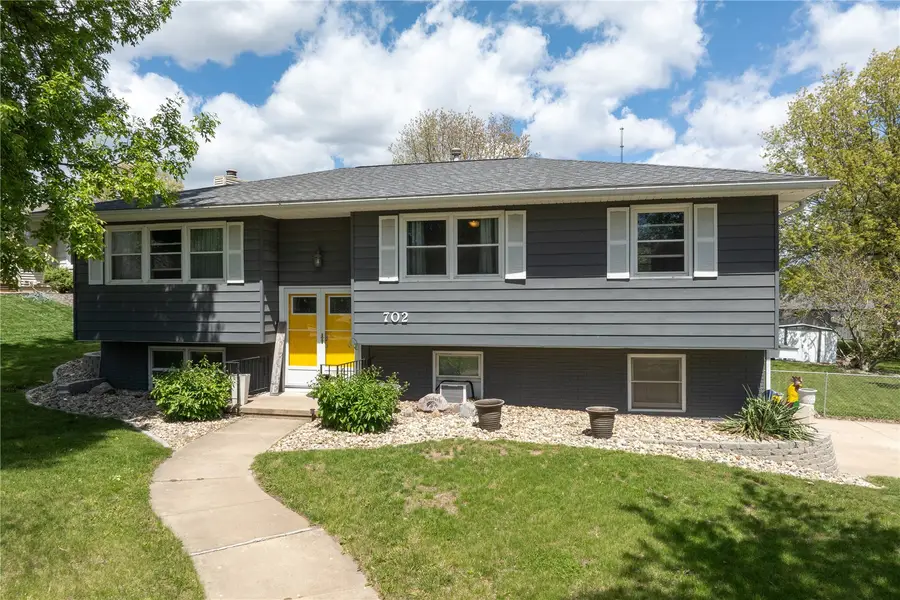 702 Fernwood Drive Ne, Cedar Rapids, IA 52402 - #2
