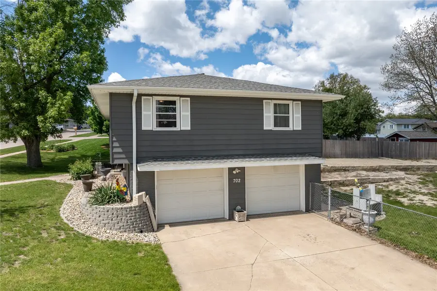 702 Fernwood Drive Ne, Cedar Rapids, IA 52402 - #3