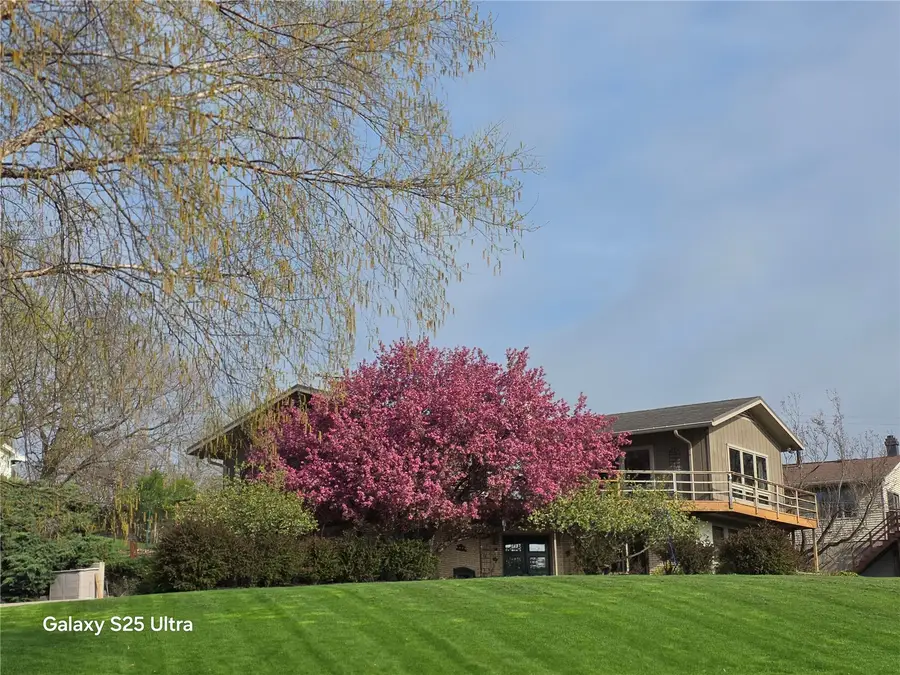 21 Fairview Knoll Ne, Iowa City, IA 52240 - #3
