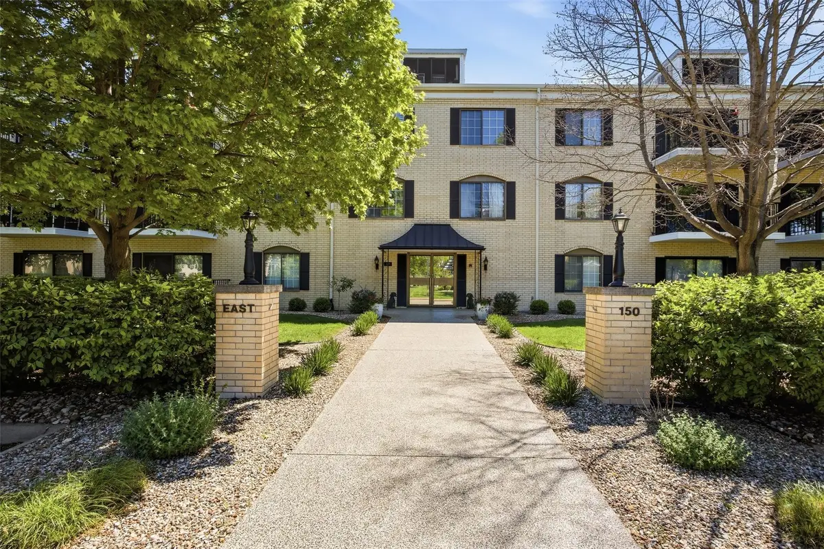 150 Thompson Drive Se #216, Cedar Rapids, IA 52403 - #1