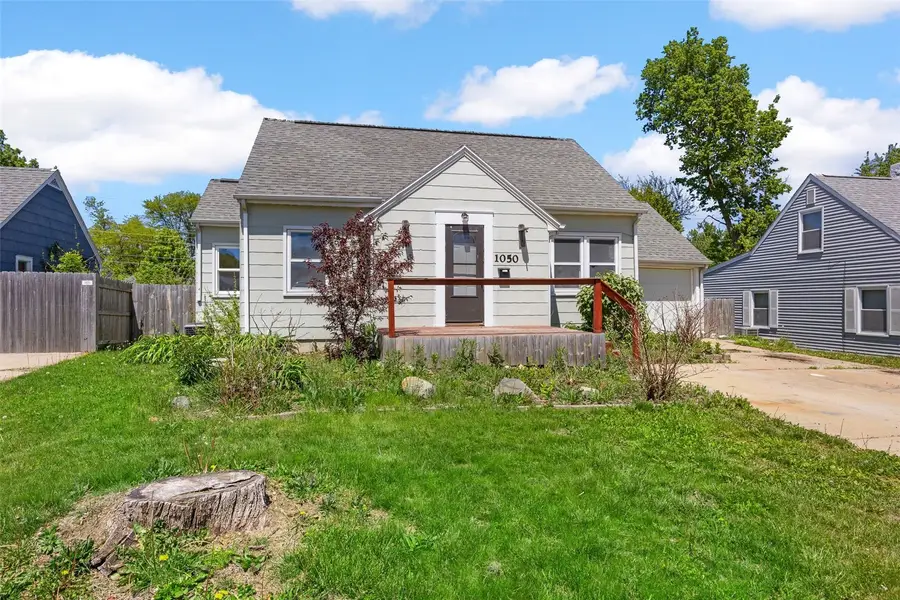 1050 27th Street Ne, Cedar Rapids, IA 52402 - #2