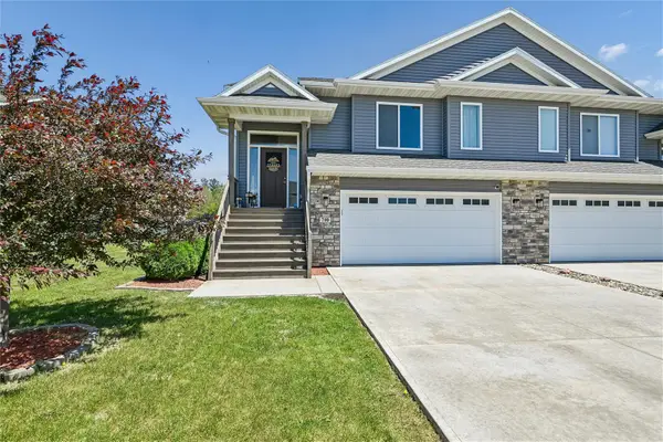 710 Brook Ridge Avenue, North Liberty, IA 52317