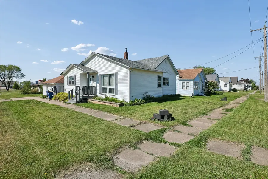 202 2nd Avenue, Van Horne, IA 52346 - #3