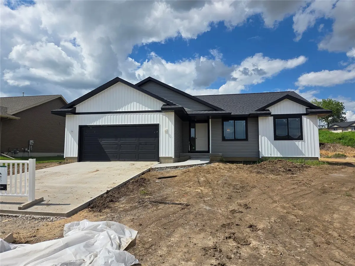 1820 Shady Grove Road Sw, Cedar Rapids, IA 52404 - #1