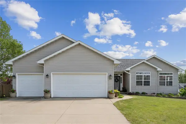 324 Valley Drive, Center Point, IA 52213