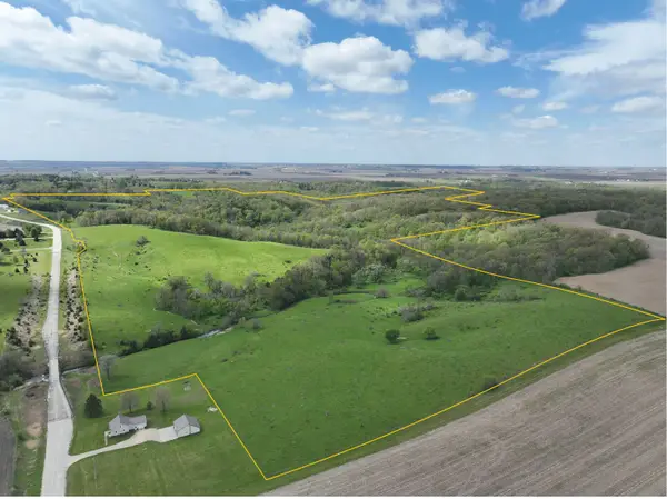 22009 Stone Bridge Rd., Monticello, IA 52310