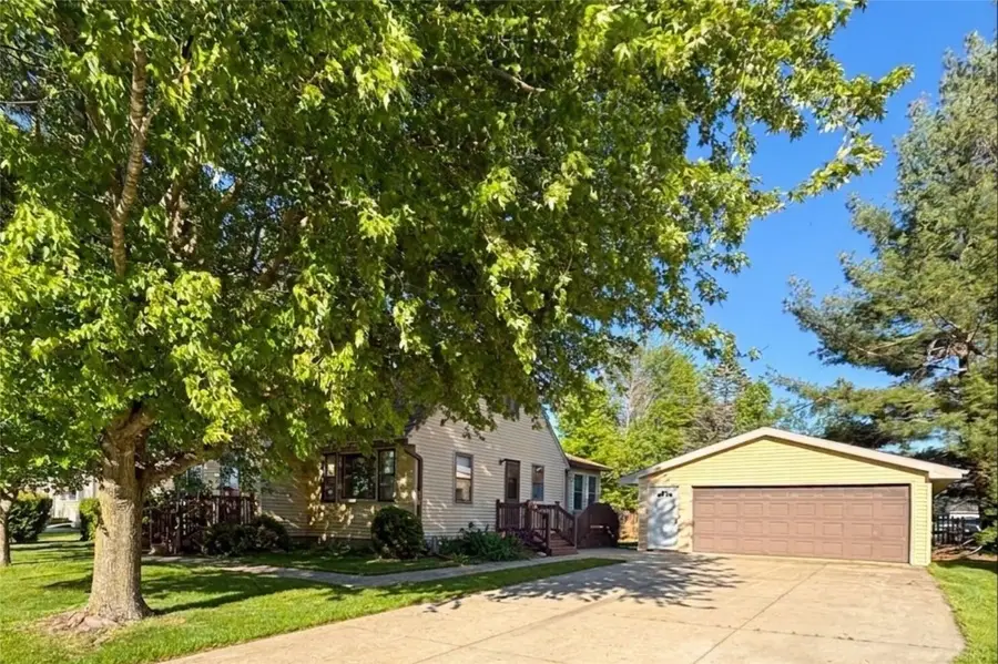 829 Timberline Road, Monticello, IA 52310 - #2
