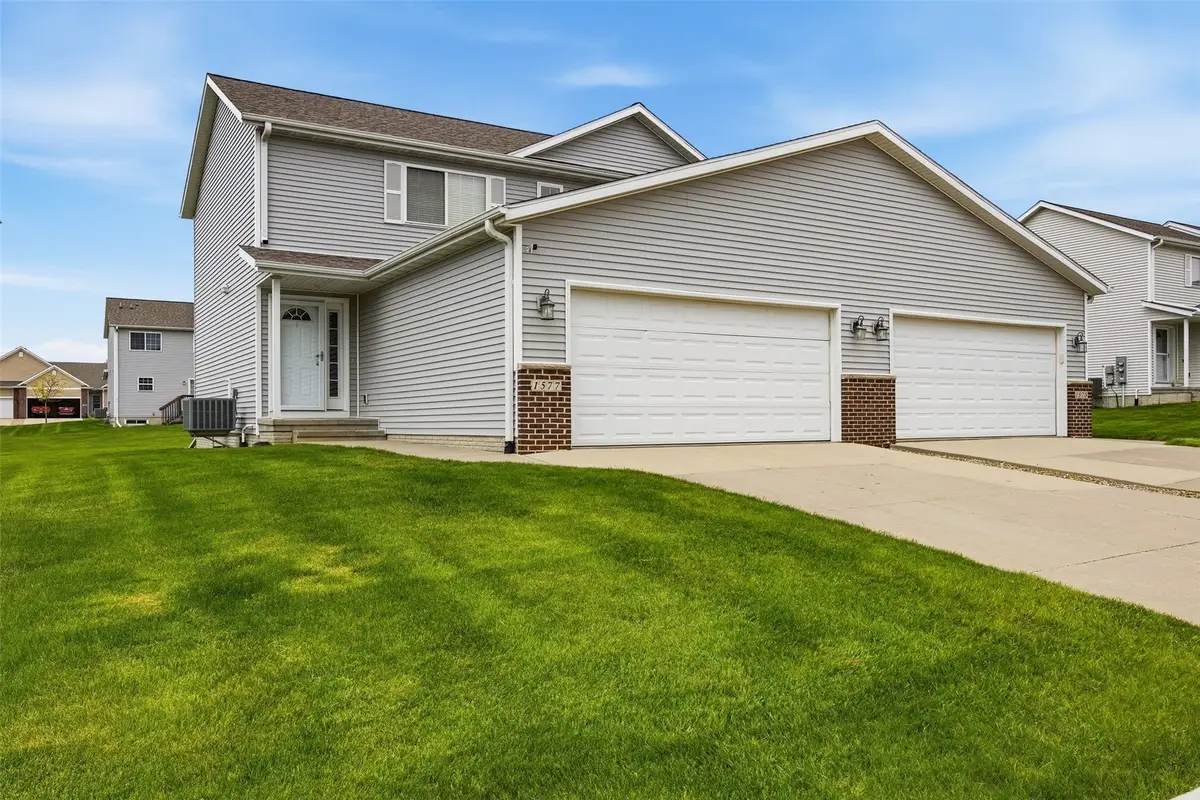1577 Hunters Creek Way, Marion, IA 52302 - #1