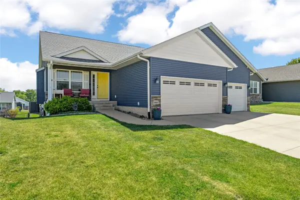 860 Jessie Street, North Liberty, IA 52317
