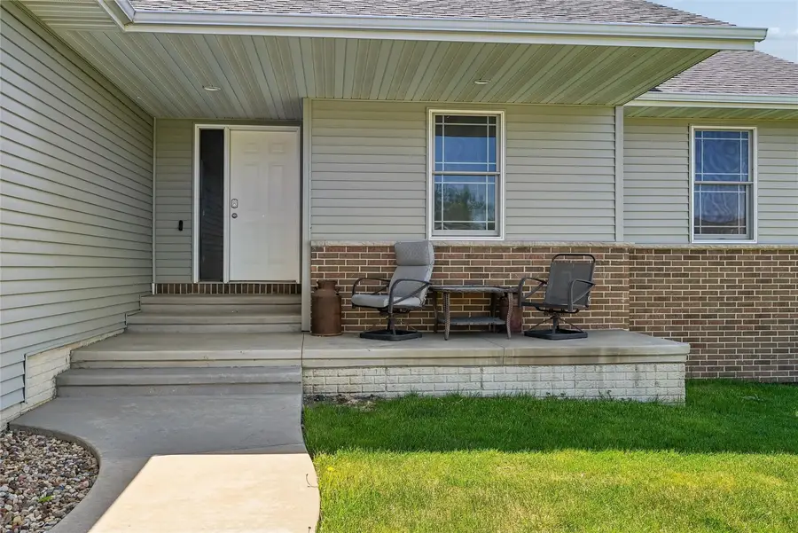 612 Deer Ridge Drive, Atkins, IA 52206 - #2