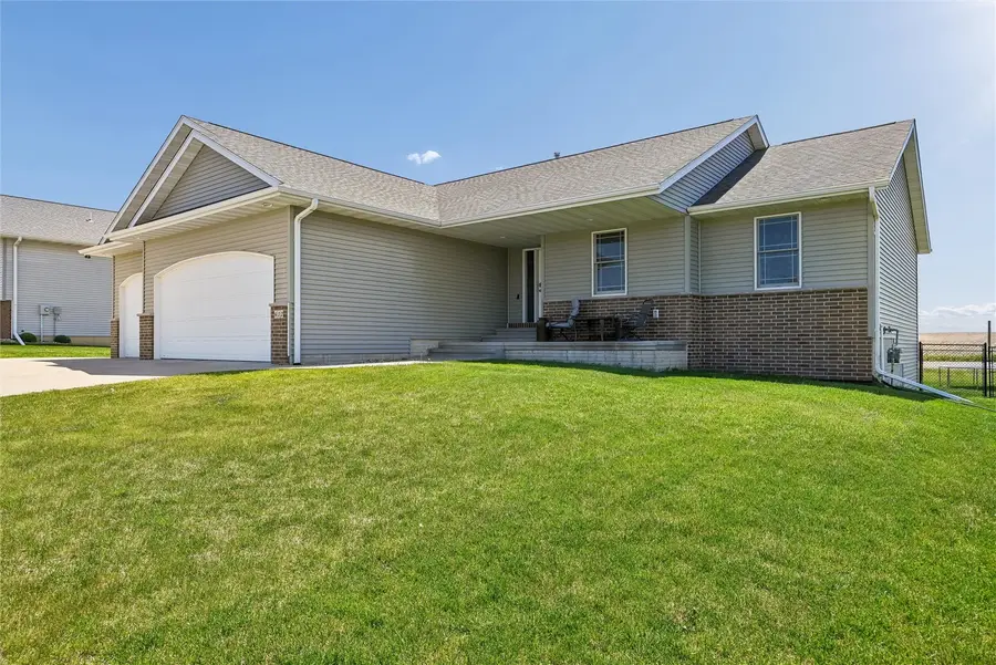 612 Deer Ridge Drive, Atkins, IA 52206 - #3
