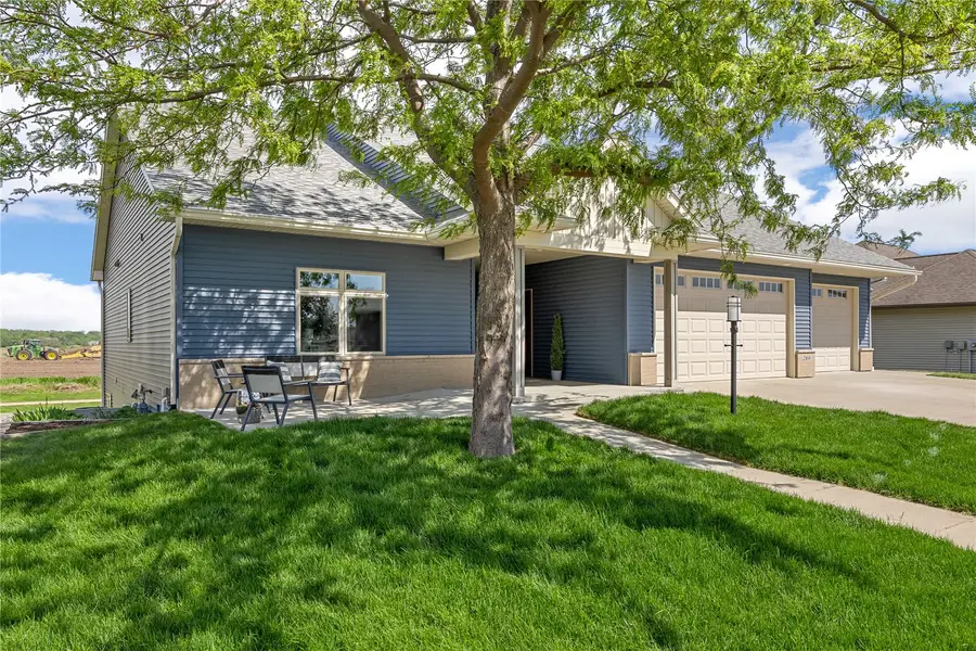 280 N Juniper Street, North Liberty, IA 52317 - #2