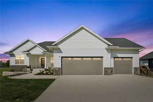 955 16th Ave Sw, Mt Vernon, IA 52314