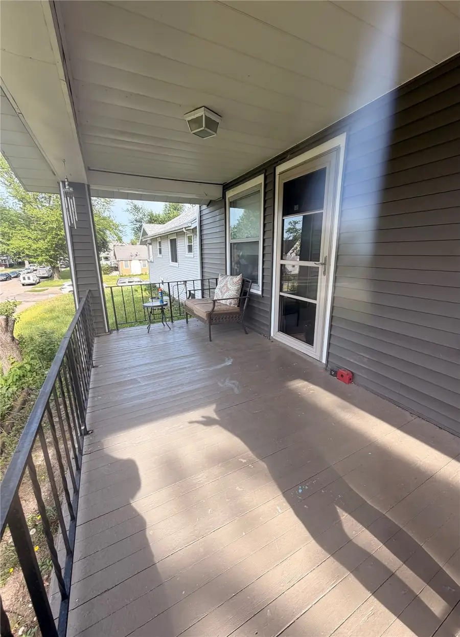 1507 Hinkley Avenue Nw, Cedar Rapids, IA 52405 - #3