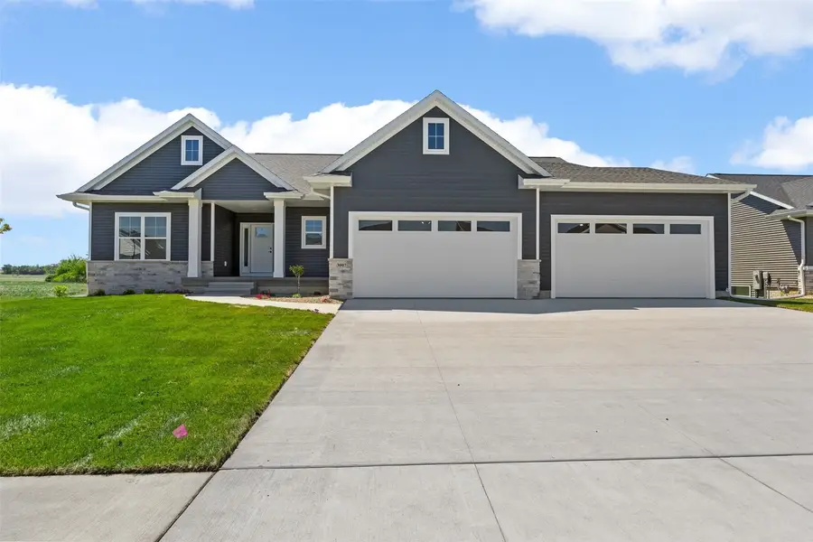 3007 Prairielight Court, Hiawatha, IA 52233 - #2