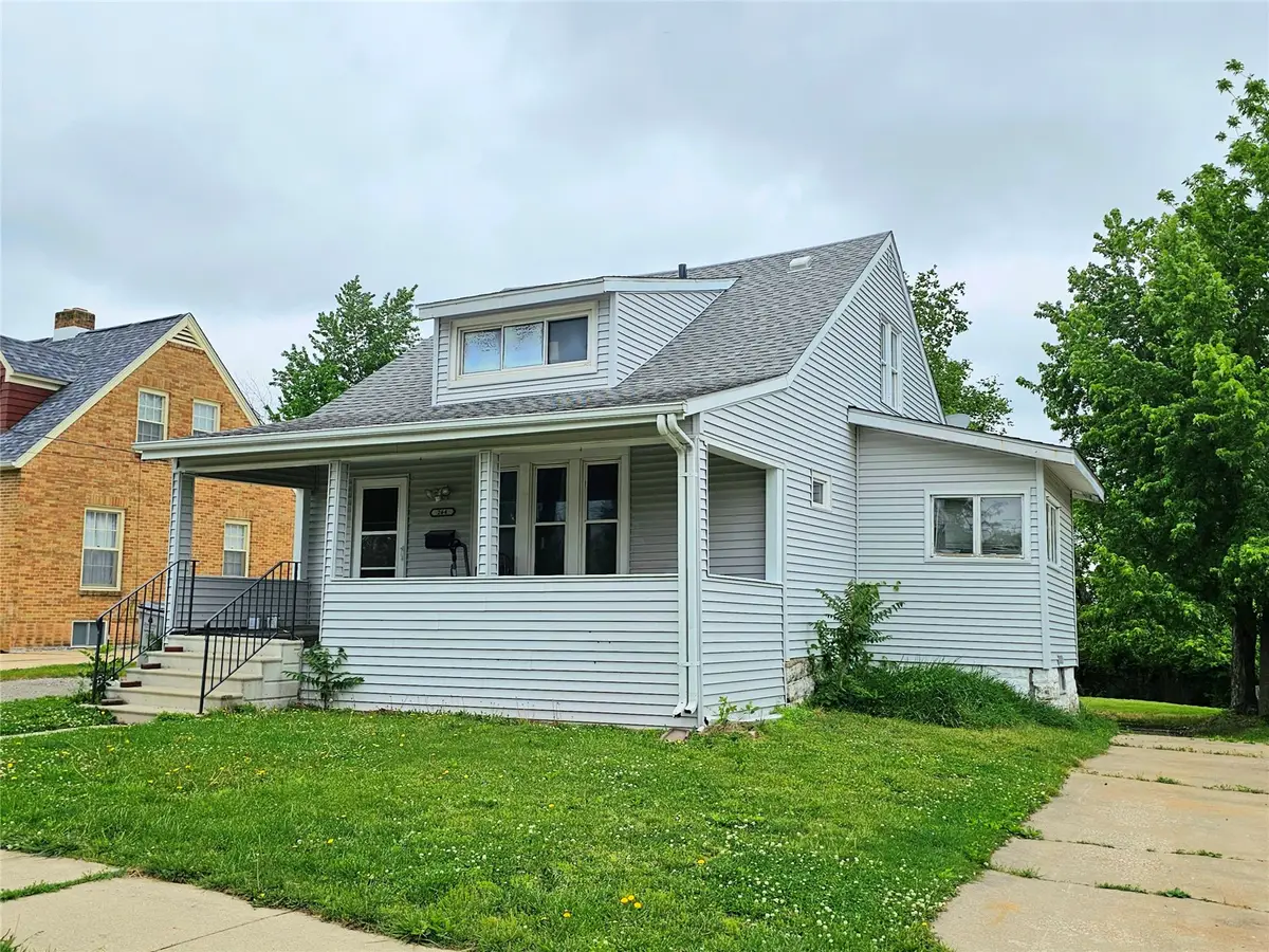 264 35th Street Drive Se, Cedar Rapids, IA 52403 - #1