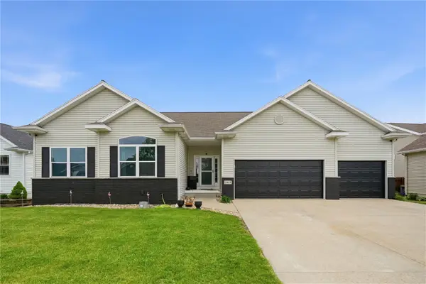 2413 Radcliffe Drive Sw, Cedar Rapids, IA 52404