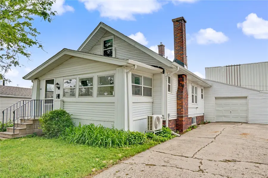 111 34th St Ne, Cedar Rapids, IA 52402 - #2
