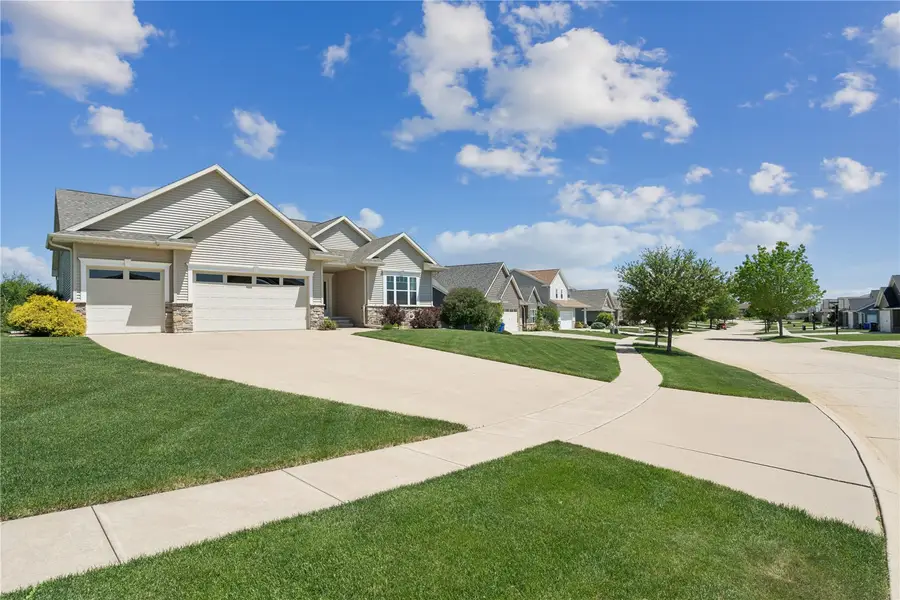 4807 Hay Field Ct Sw, Cedar Rapids, IA 52404 - #2