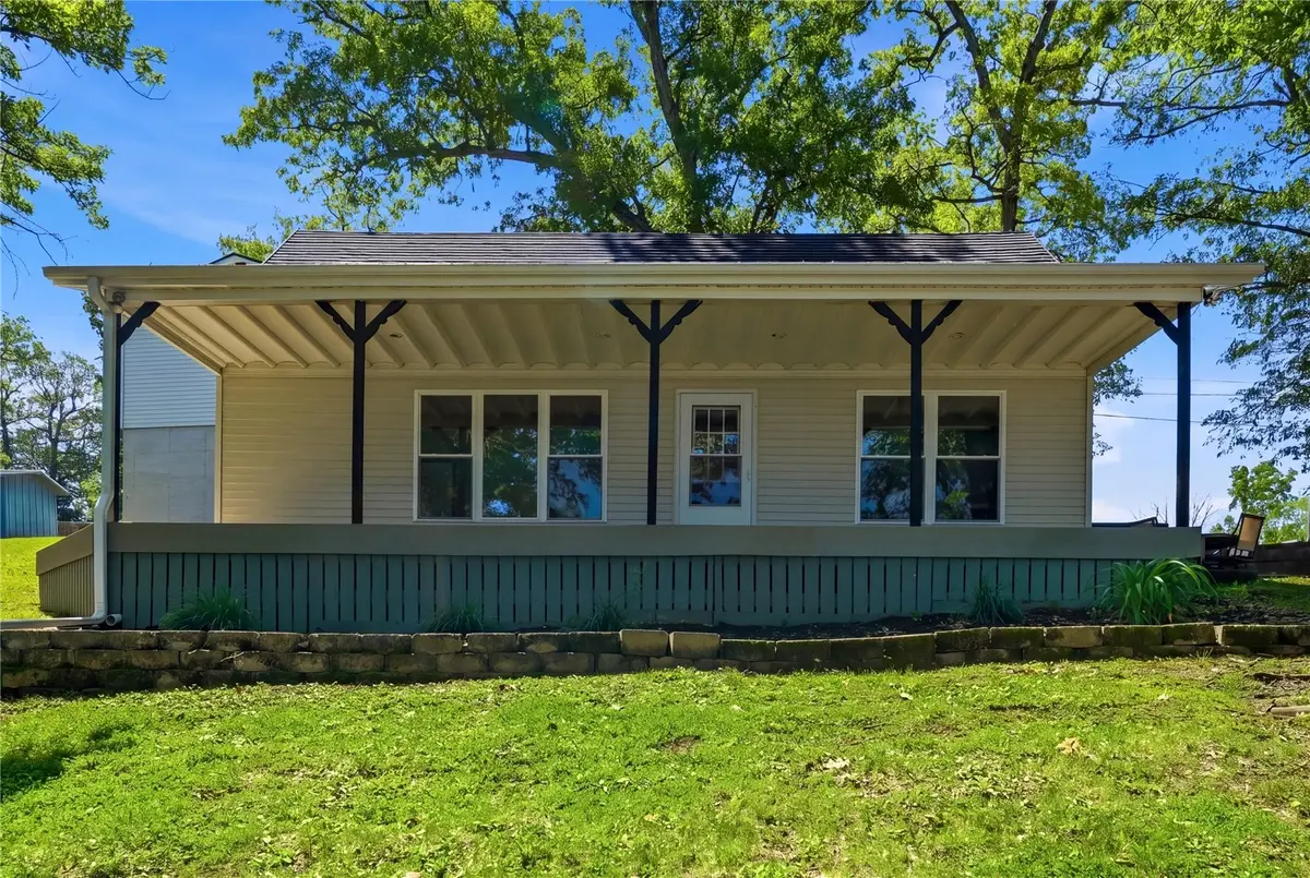 111 Cottage Ln, Montezuma, IA 50171 - #1