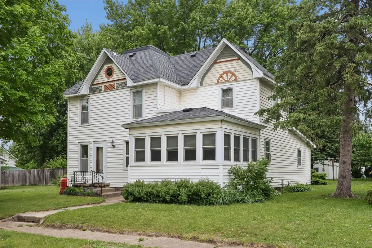 514 Latham Street, Walker, IA 52352 - #1