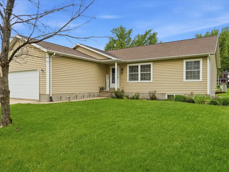 1009 Business 30 Sw, Mount Vernon, IA 52314 - #2