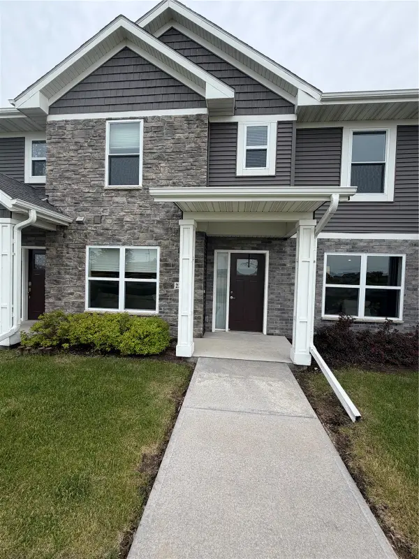 2237 Saint Andrews Drive, North Liberty, IA 52317