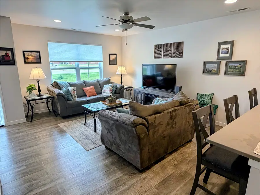 2237 Saint Andrews Drive, North Liberty, IA 52317 - #3