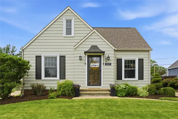 2610 E Avenue Ne, Cedar Rapids, IA 52402