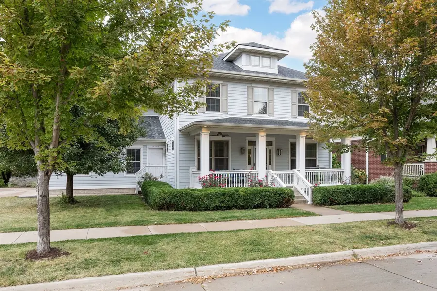 720 Walker Circle, Iowa City, IA 52245 - #2