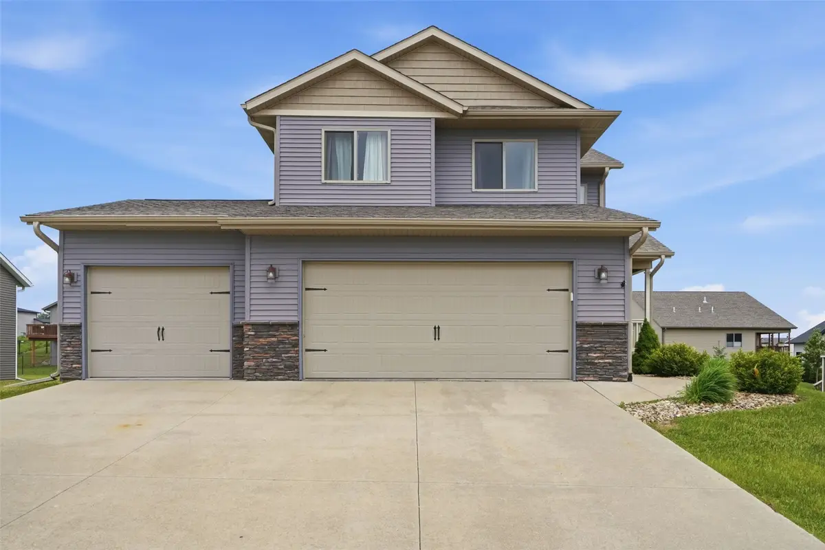 1418 Cardinal Drive, Fairfax, IA 52228 - #1