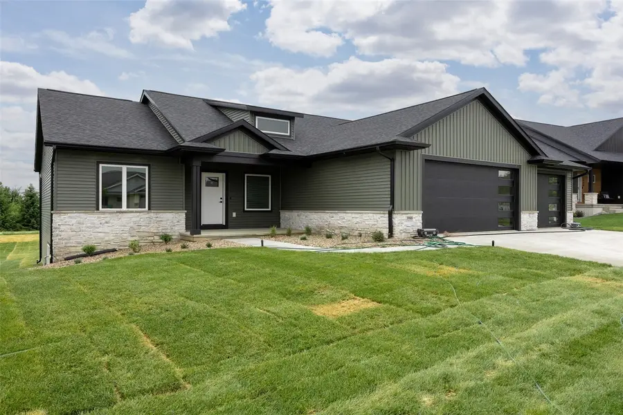 3988 Peridot Dr, Marion, IA 52302 - #2