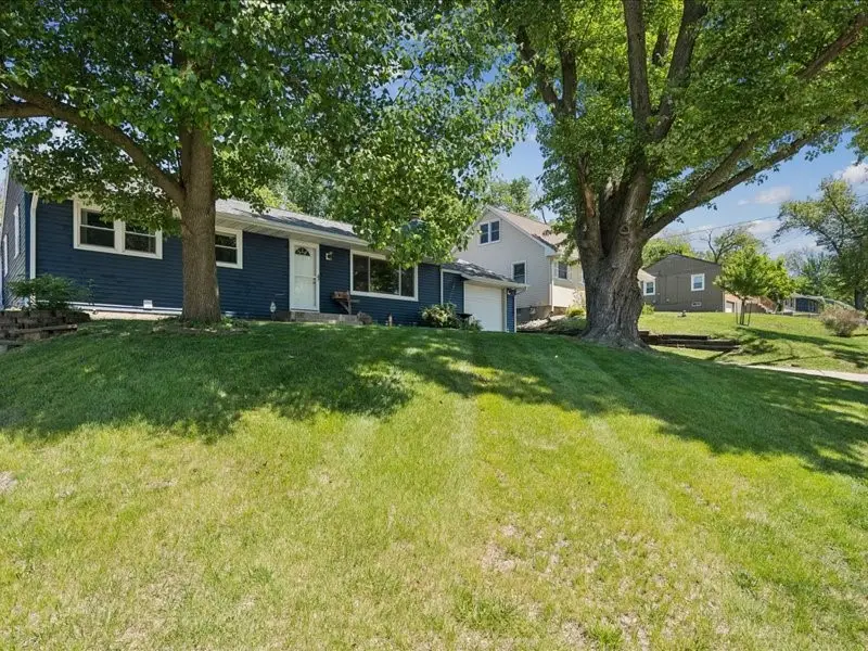 4024 Vine Avenue Se, Cedar Rapids, IA 52403 - #2
