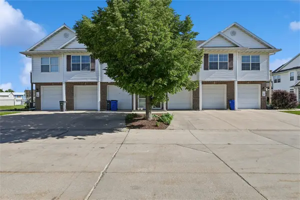 4622 1st Avenue Nw #F, Cedar Rapids, IA 52405