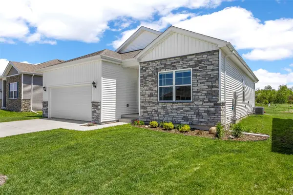 3389 Dreusicke Drive, Coralville, IA 52241